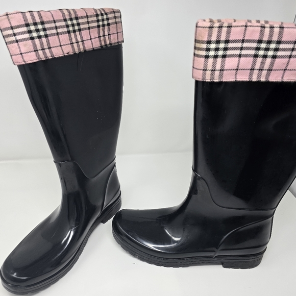 Rain boots size 9 - Picture 2 of 6